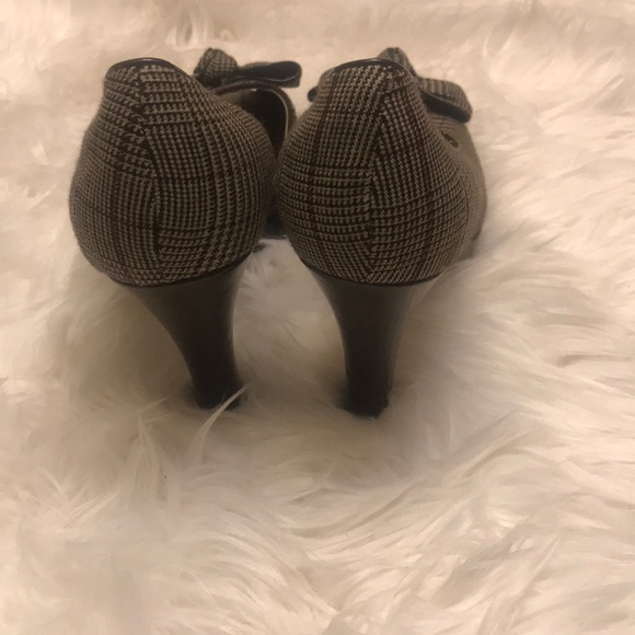 Unlisted Brown Plaid PEEPTOE Pump - Picture 3 of 4